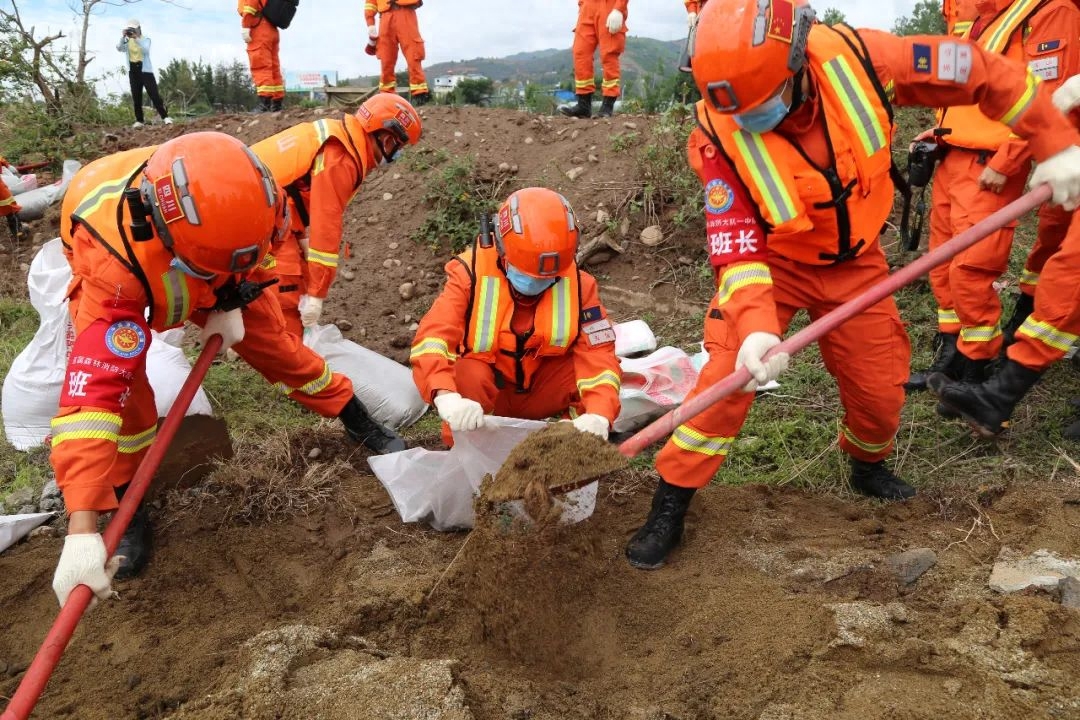 时光不老，青春正好 | 恰风华正茂，无悔火焰青春(图9)