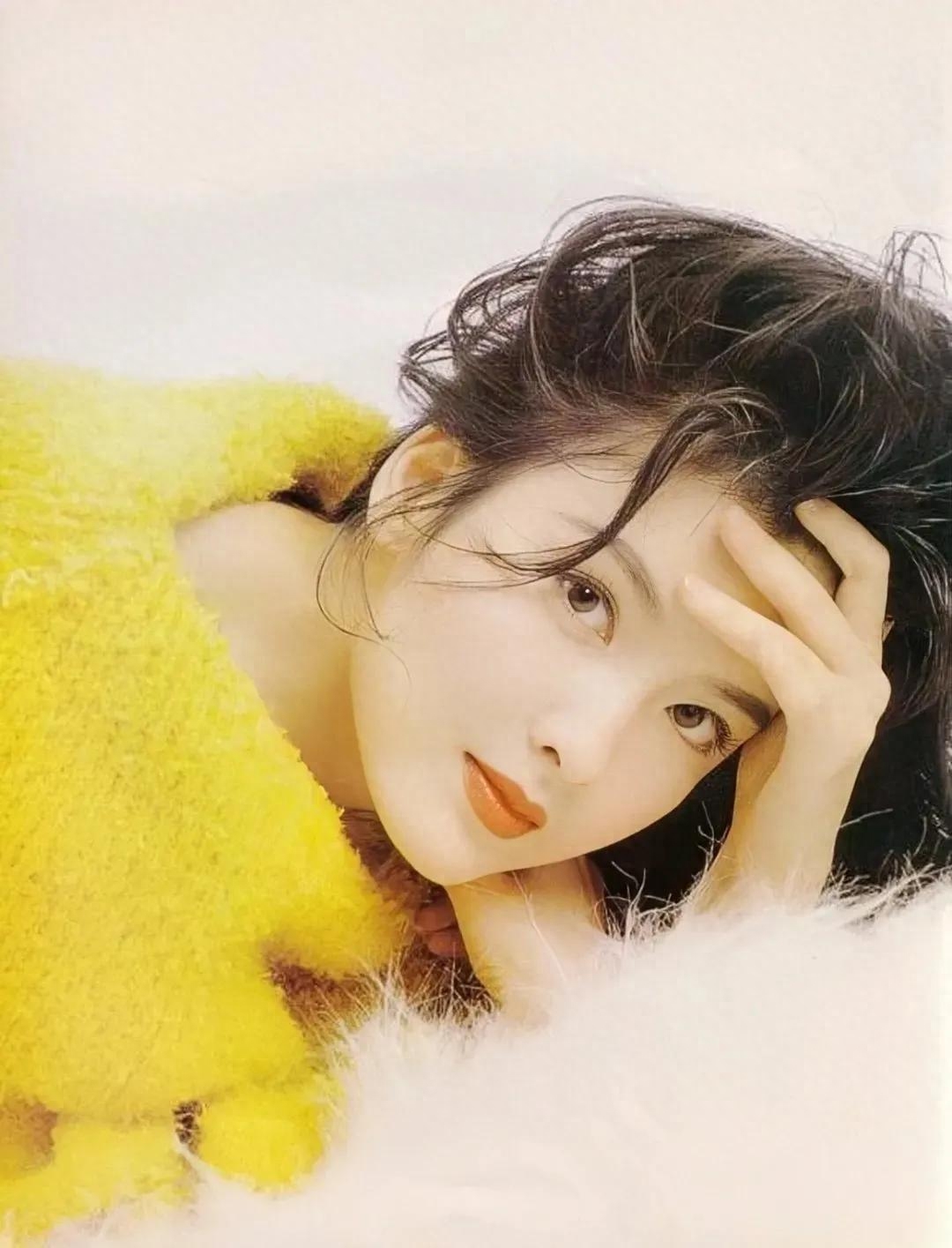 夜夜相思更漏残，伤心明月凭阑干，思念的情，相思的诗(图4)