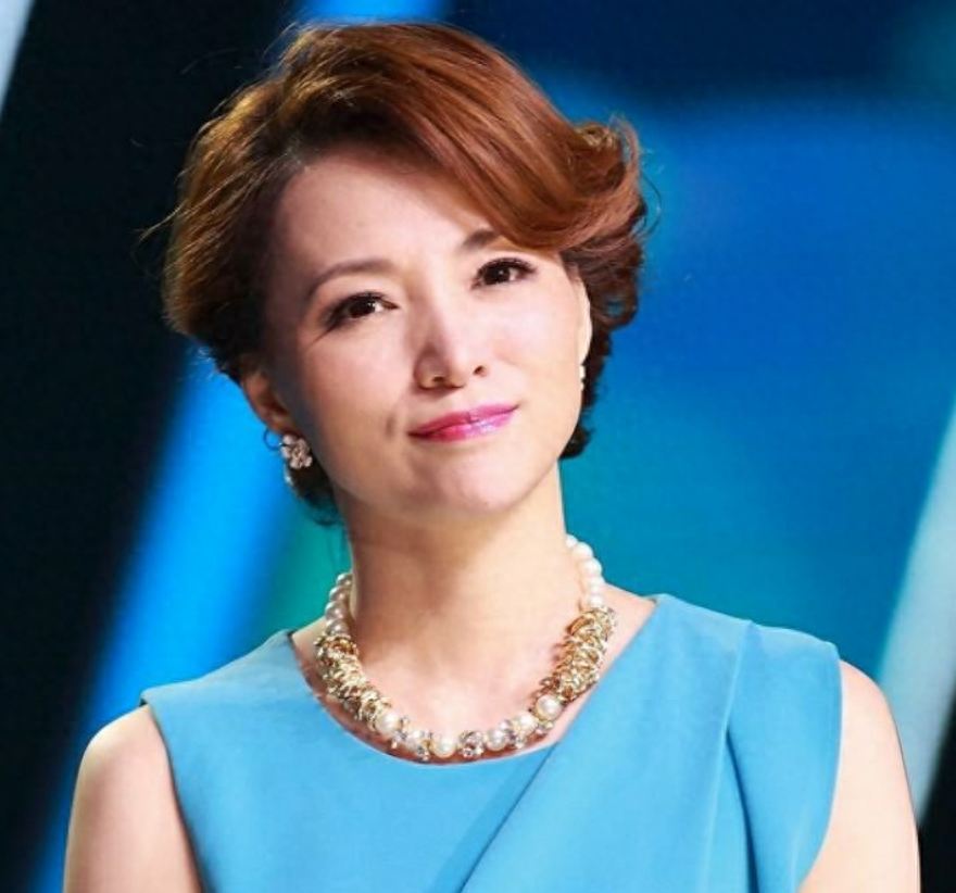 董卿：这一次，我决定放下，前尘既往，未来的时光我要自己生活(图1)