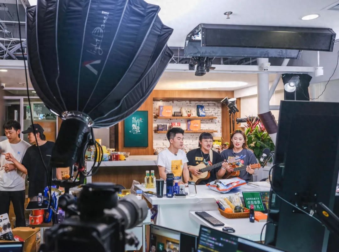 新东方老师的下一站(图6)