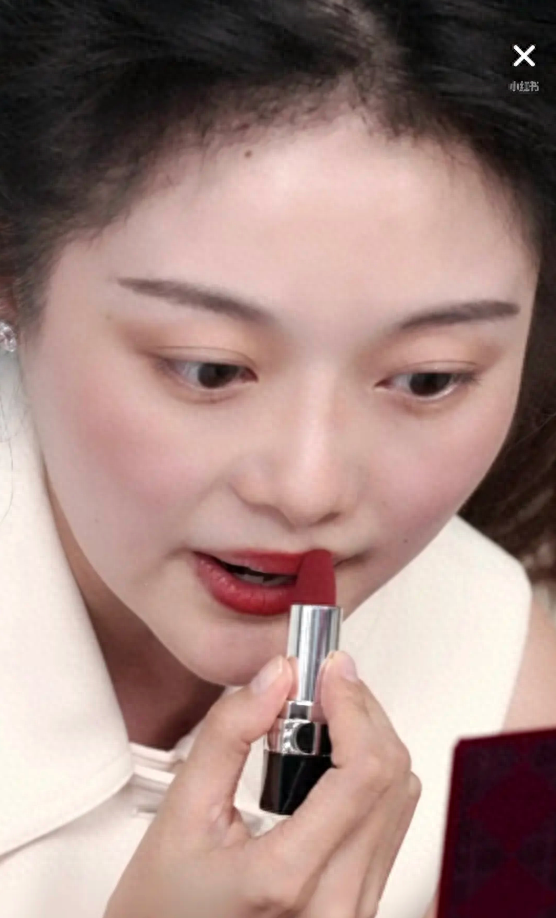 高知美少女网红照片翻车!首秀直播真颜判若两人,算“诈骗”吧?(图62) 高知美少女网红照片翻车!首秀直播真颜判若两人,算“诈骗”吧?(图62)