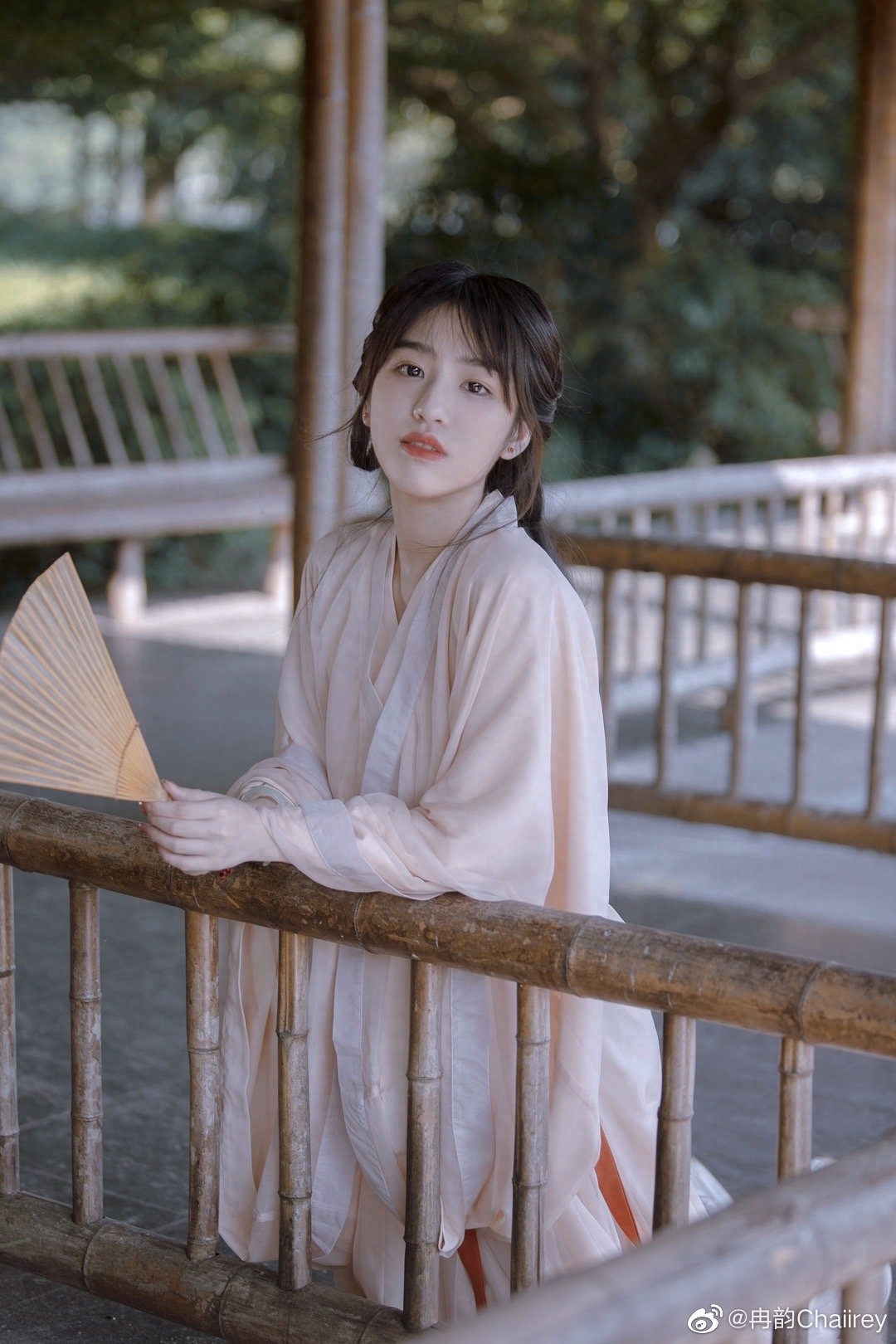 高知美少女网红照片翻车！首秀直播真颜判若两人，算“诈骗”吧？(图105)