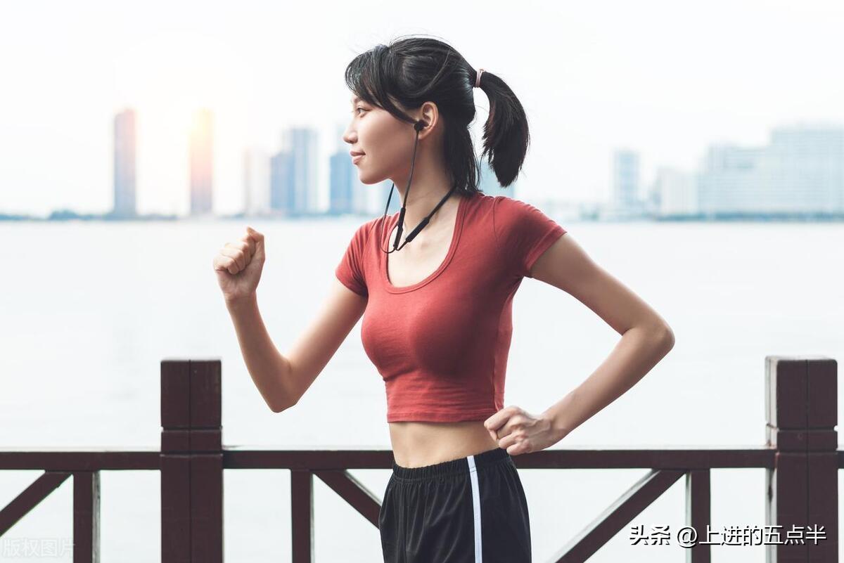 面对人生风雨，要冷静思考，勇往直前，不被困难吓倒，坚持前行。(图3)