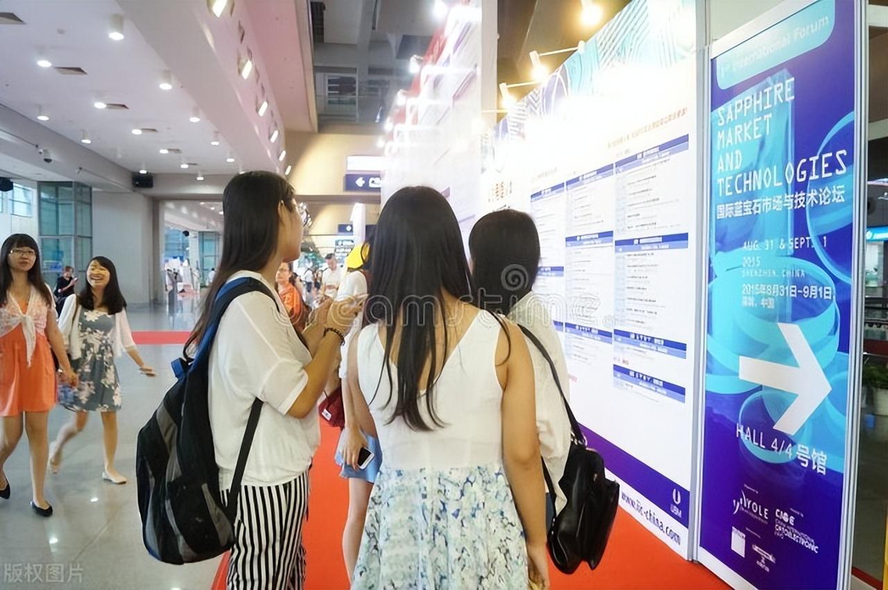 适合发朋友圈的吸引人的招聘广告语(图1)