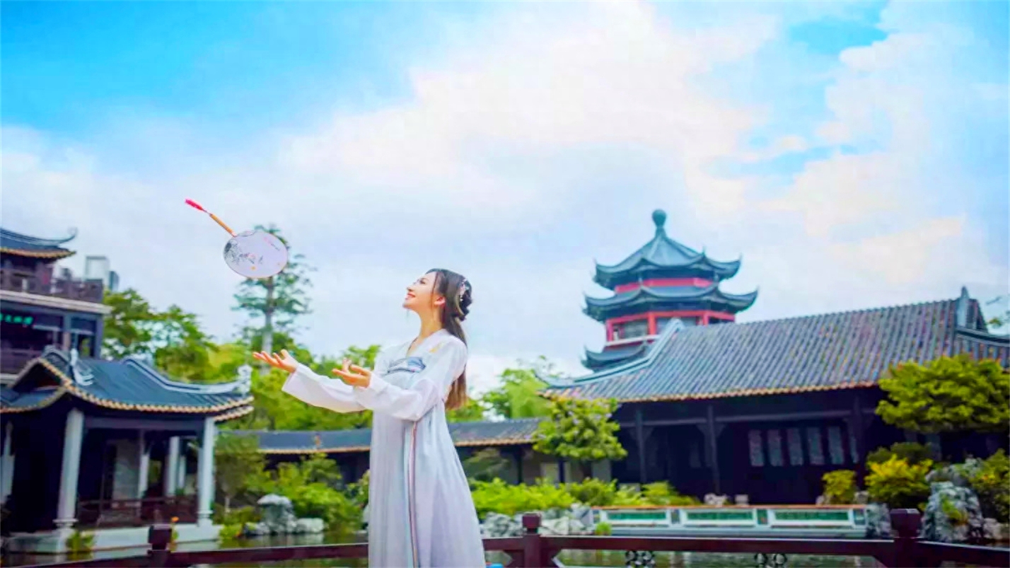 抬头观云喝茶，垂首听雨赏花(图3)