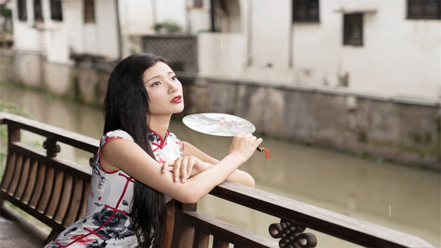 抬头观云喝茶，垂首听雨赏花(图8)