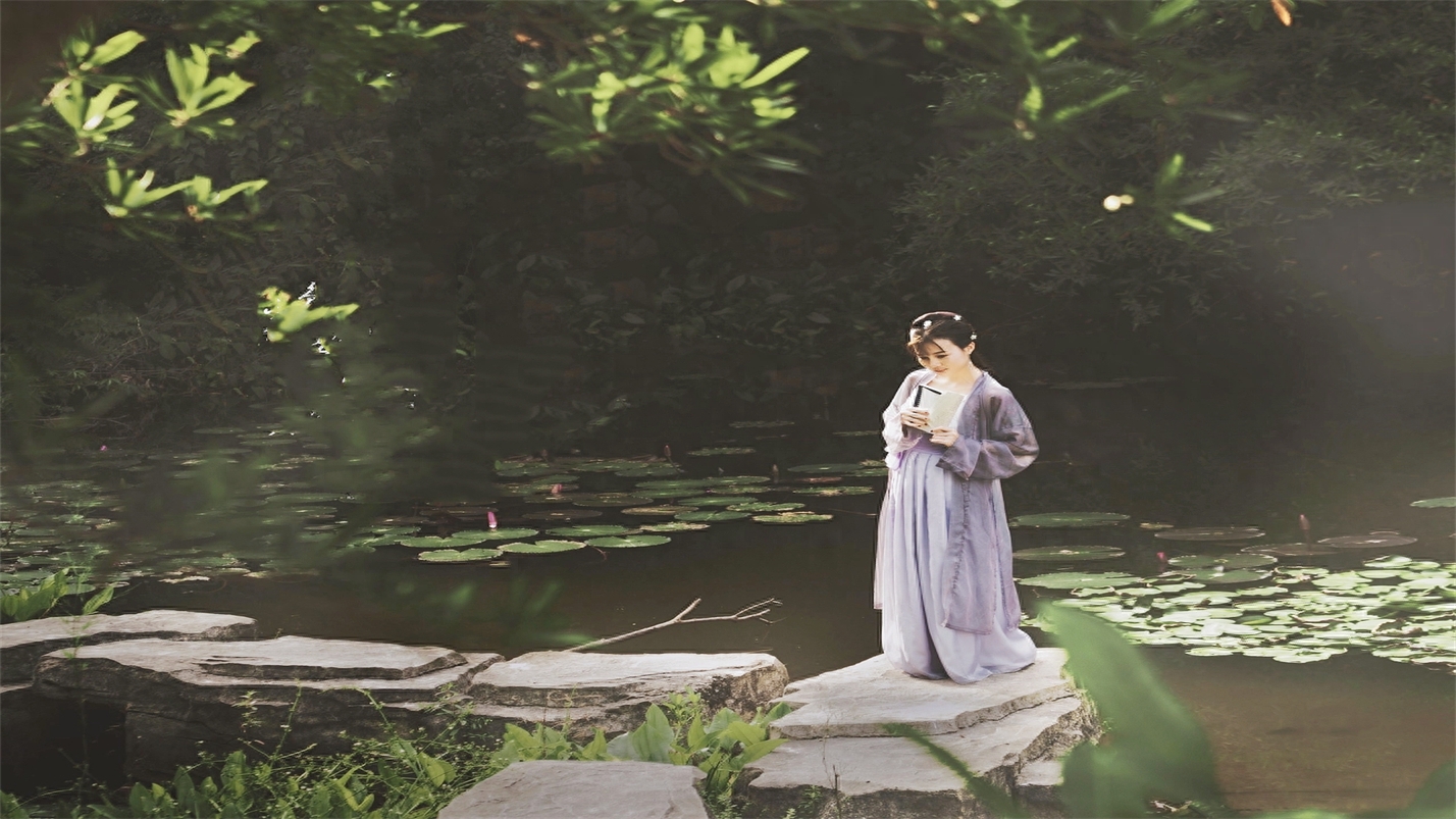 抬头观云喝茶，垂首听雨赏花(图28)