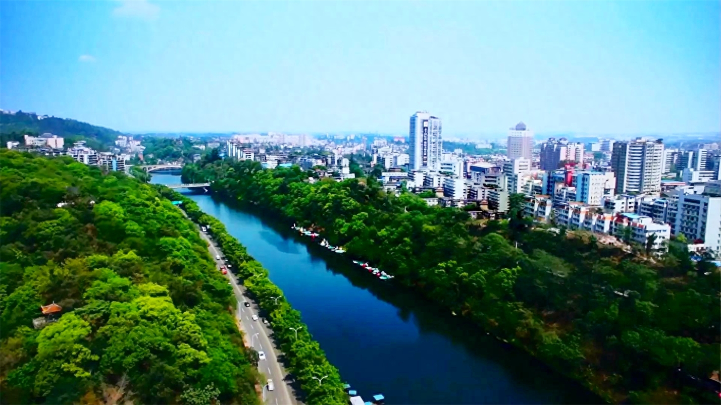 抬头观云喝茶，垂首听雨赏花(图33)