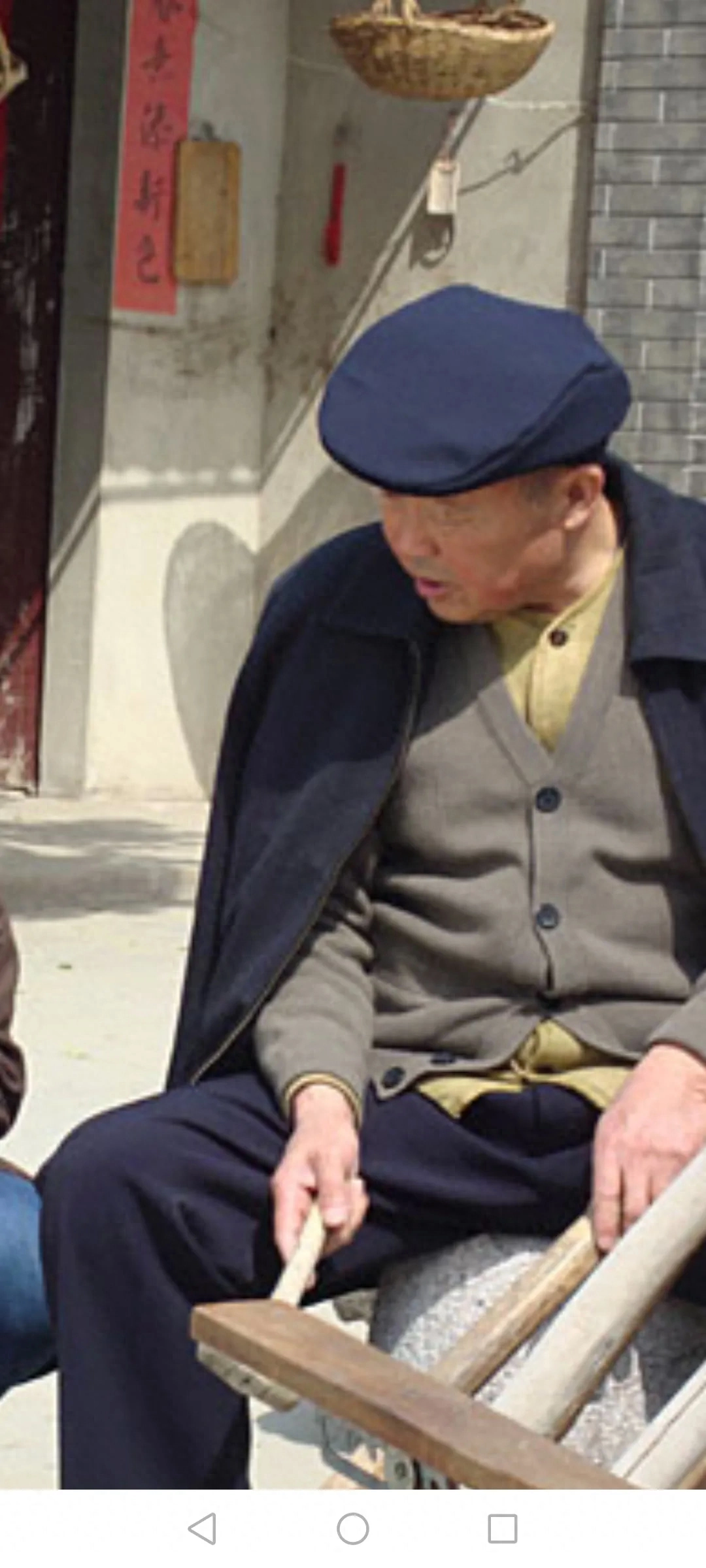 回乡偶遇发小王哥，回想起曾经的点点滴滴(图1)