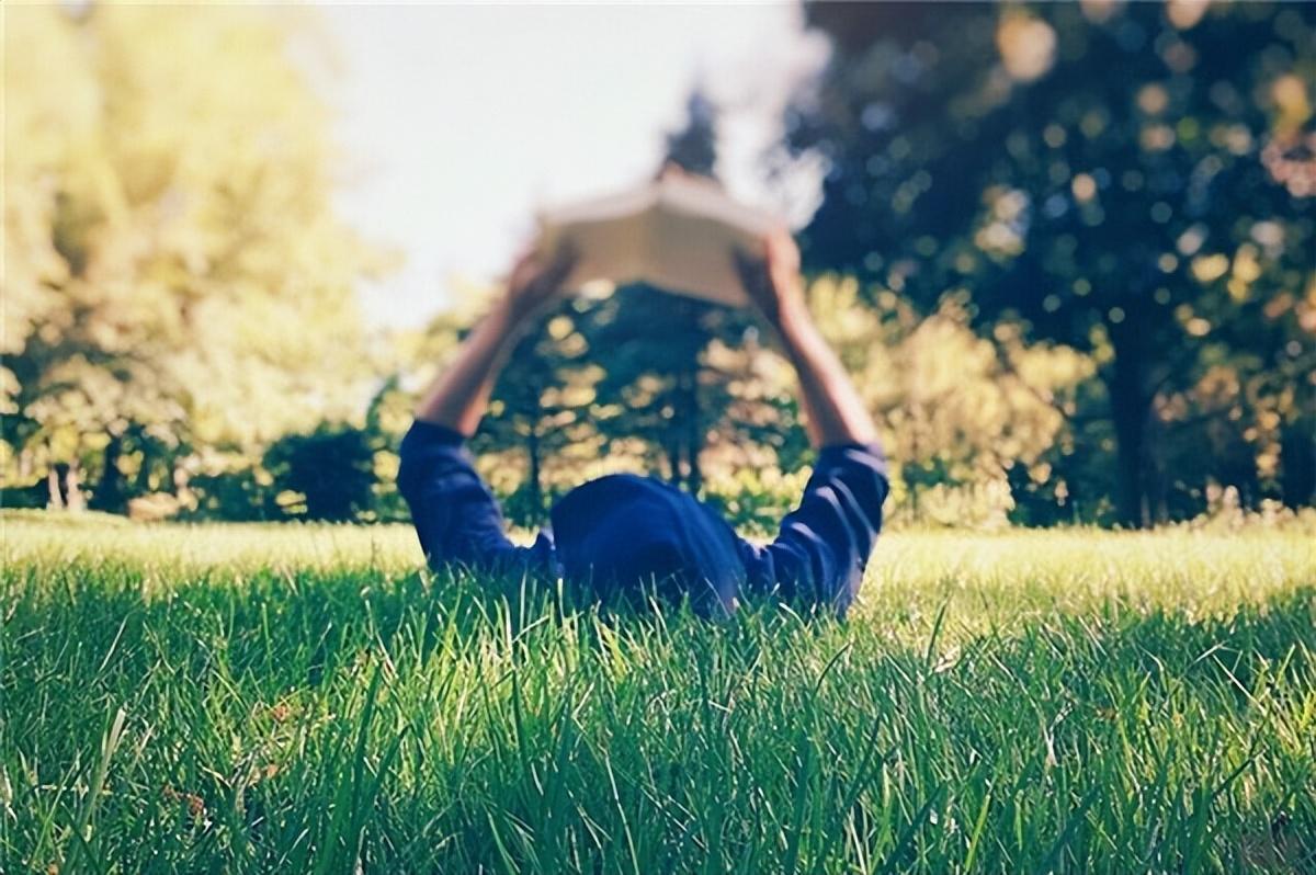 刻苦奋斗的励志名句积累（光辉人生无悔）(图1)