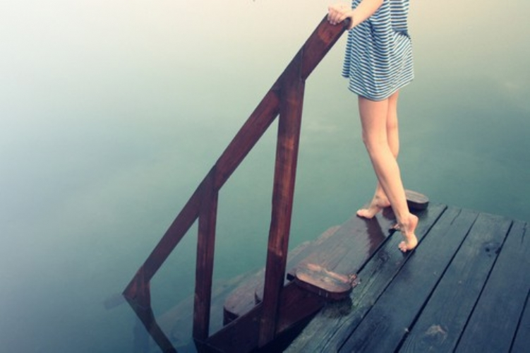 一个人心里好烦的说说，句句穿心催泪(图5)