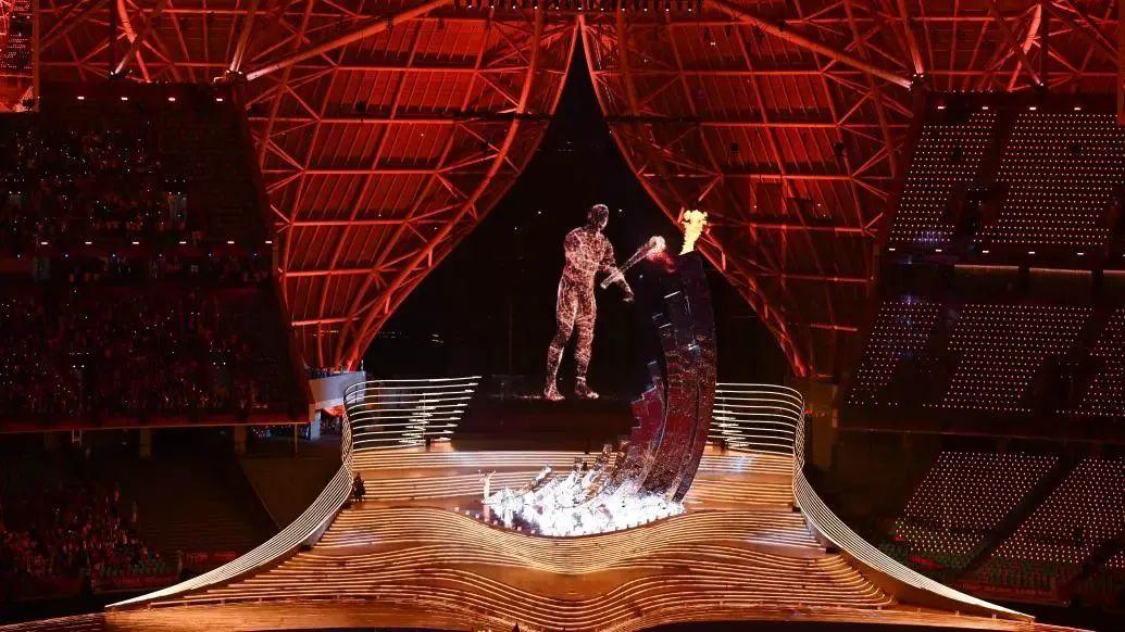 新华社撰文献给共和国74周年华诞：凝心聚伟力，奋斗铸辉煌(图1)