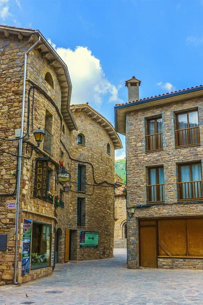 祝六月有鲜花，有彩虹，日月不缺，星辰不落，每一天都能闪闪发光(图3)