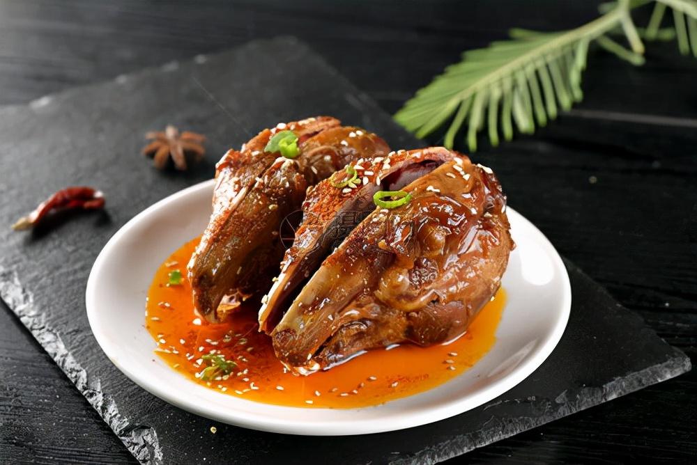 麻辣兔头：里面有妈妈的味道(图1)