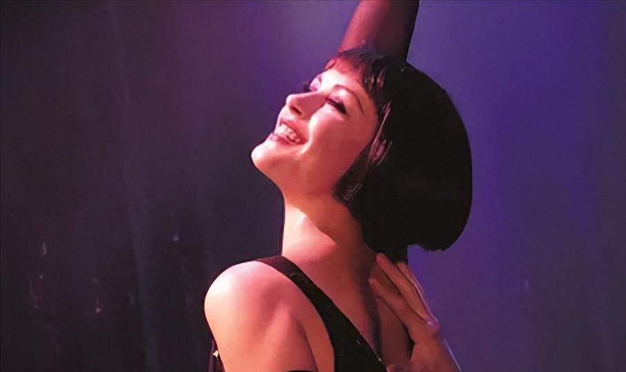 音乐具有良好的情感表达，当爱照入池塘，泥泞中便会开出花来(图16)