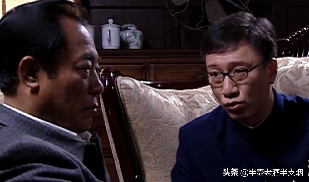 从老谋深算到插科打诨，吴敬中妙语背后，藏着老特工怎样的悲哀？(图2)