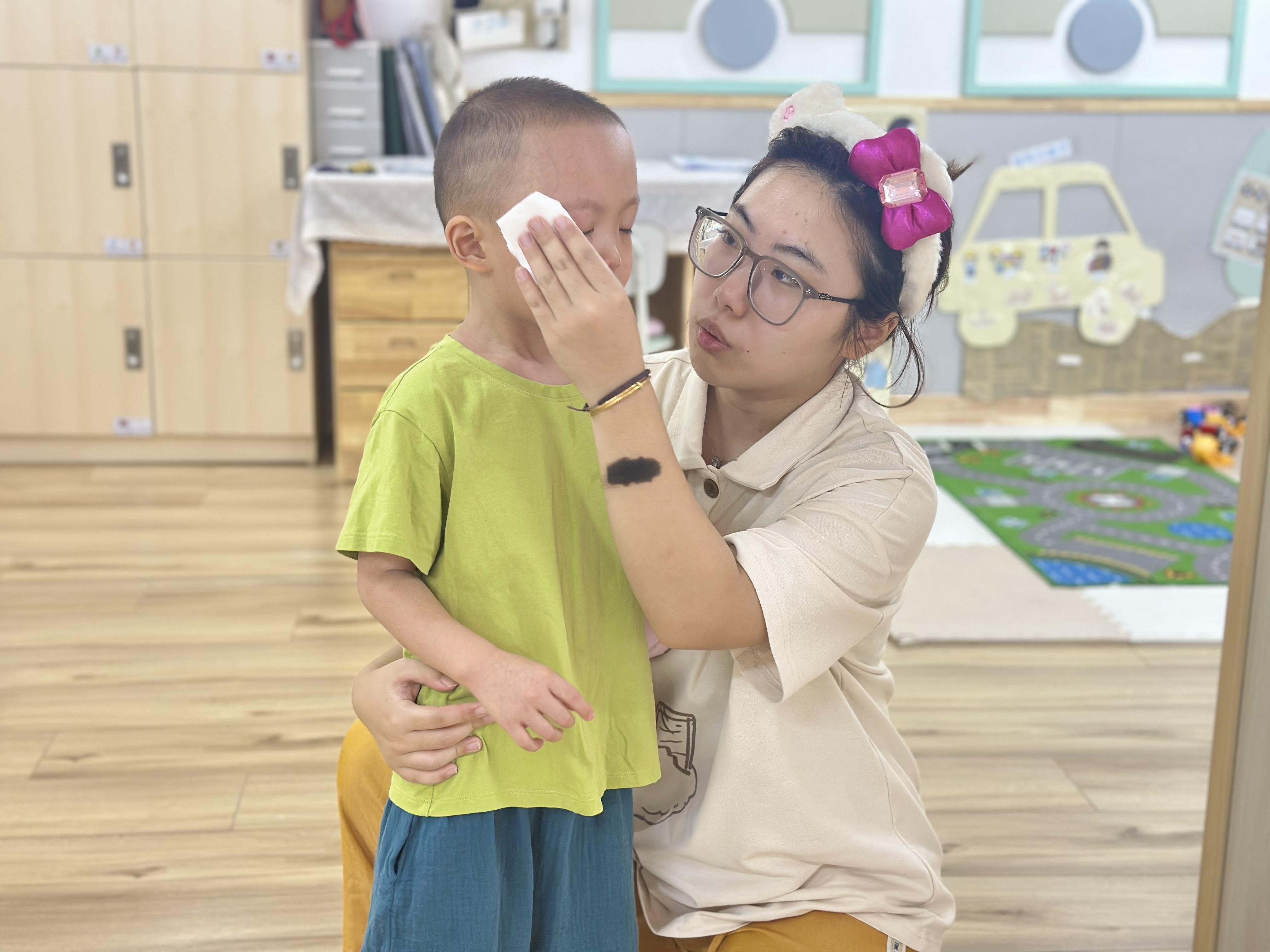 立德树人守初心 躬耕教坛践使命(图4)