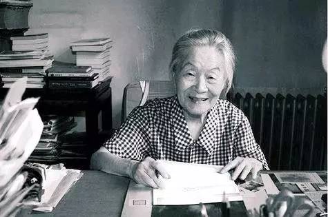 百岁老人杨绛先生的六句经典语录，读懂了也就活明白了(图8)