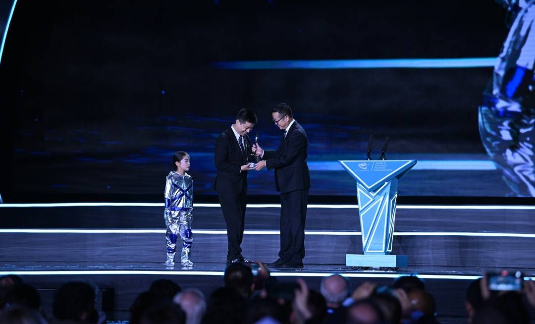 2023雨果奖新晋得主海漄：像通过“虫洞”穿梭在梦想与现实之间(图3)