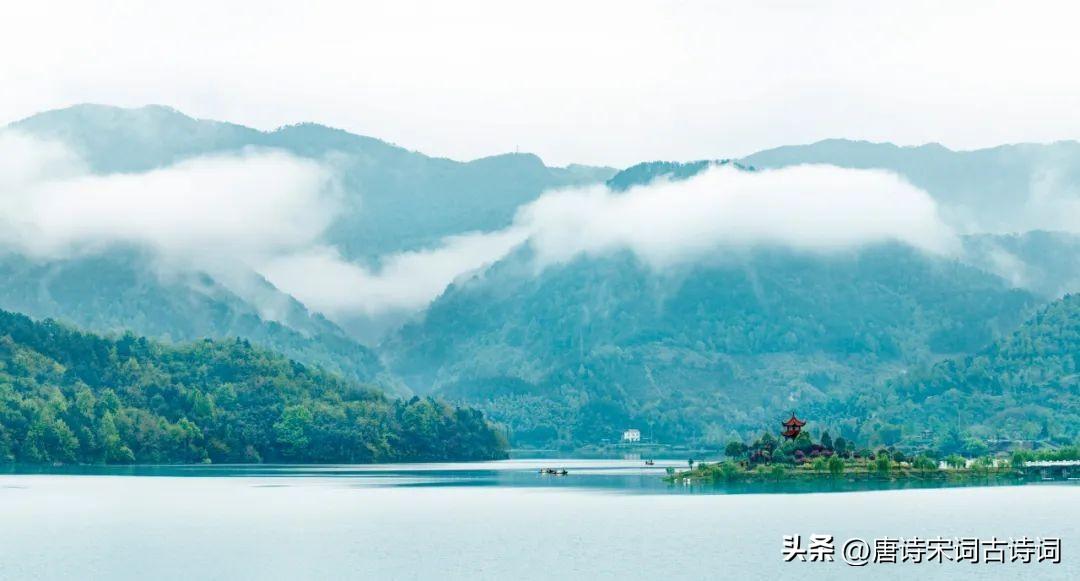 坐看黑云衔猛雨，忽作漫天白练垂(图5)