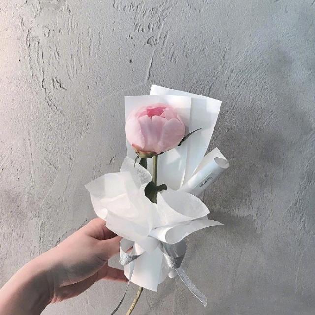 关于爱情的简短句子，唯美走心，让人过目不忘(图1)