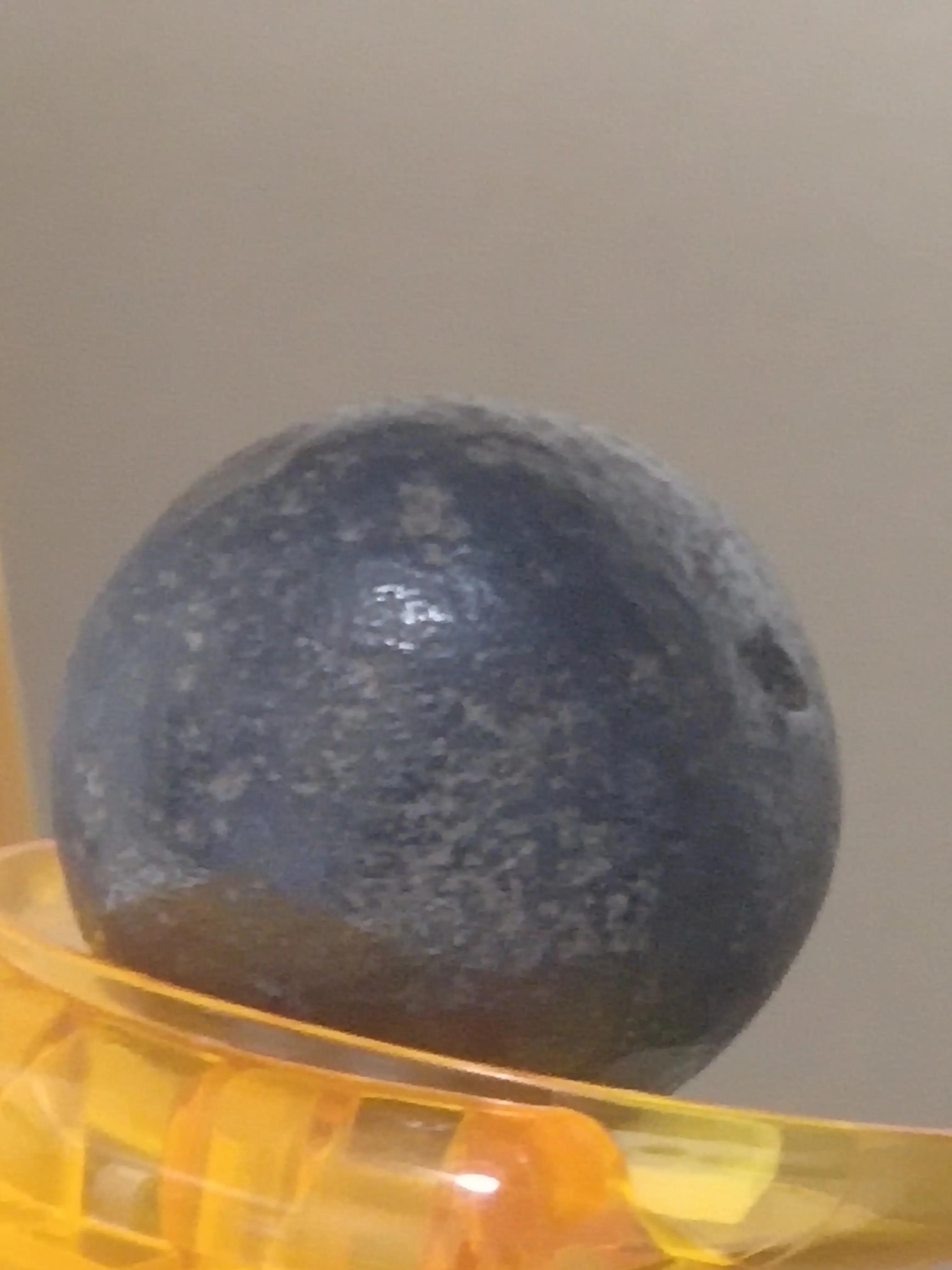 证据证明:黑金刚石(黑钻石）也是高碳质球粒陨石(图5)