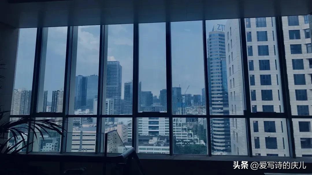 庆儿诗歌~逃离一座城,放逐一颗心(图4)