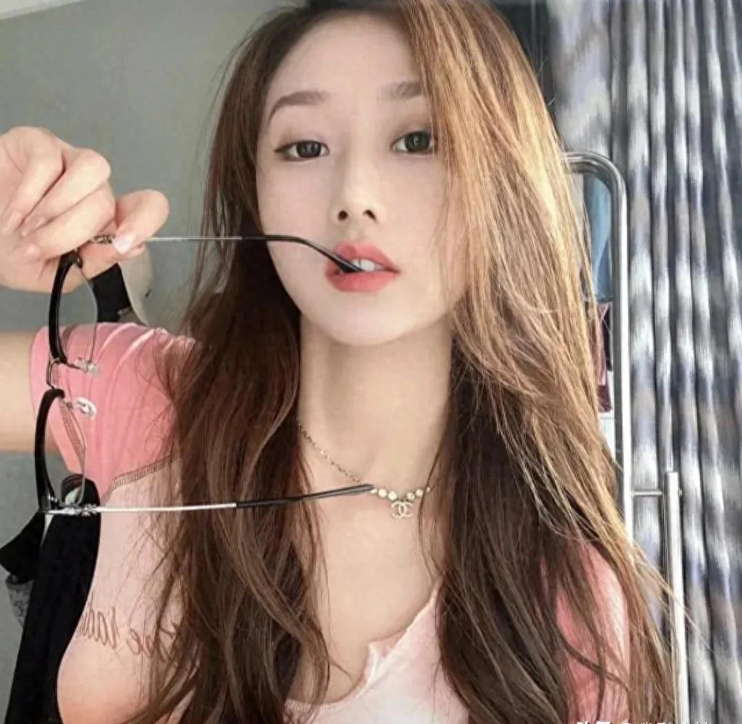 时间磨去了年少轻狂，岁月沉淀了冷暖自知(图1)