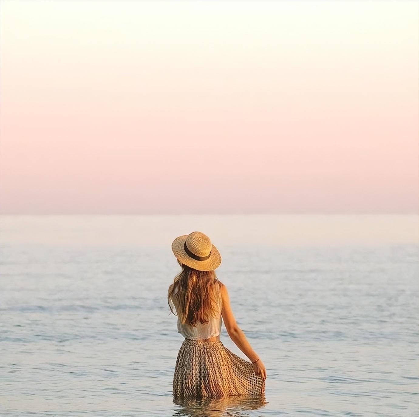 精心挑选的晚安心语文案说说：繁华过处皆如烟，淡淡人生静静过(图2)