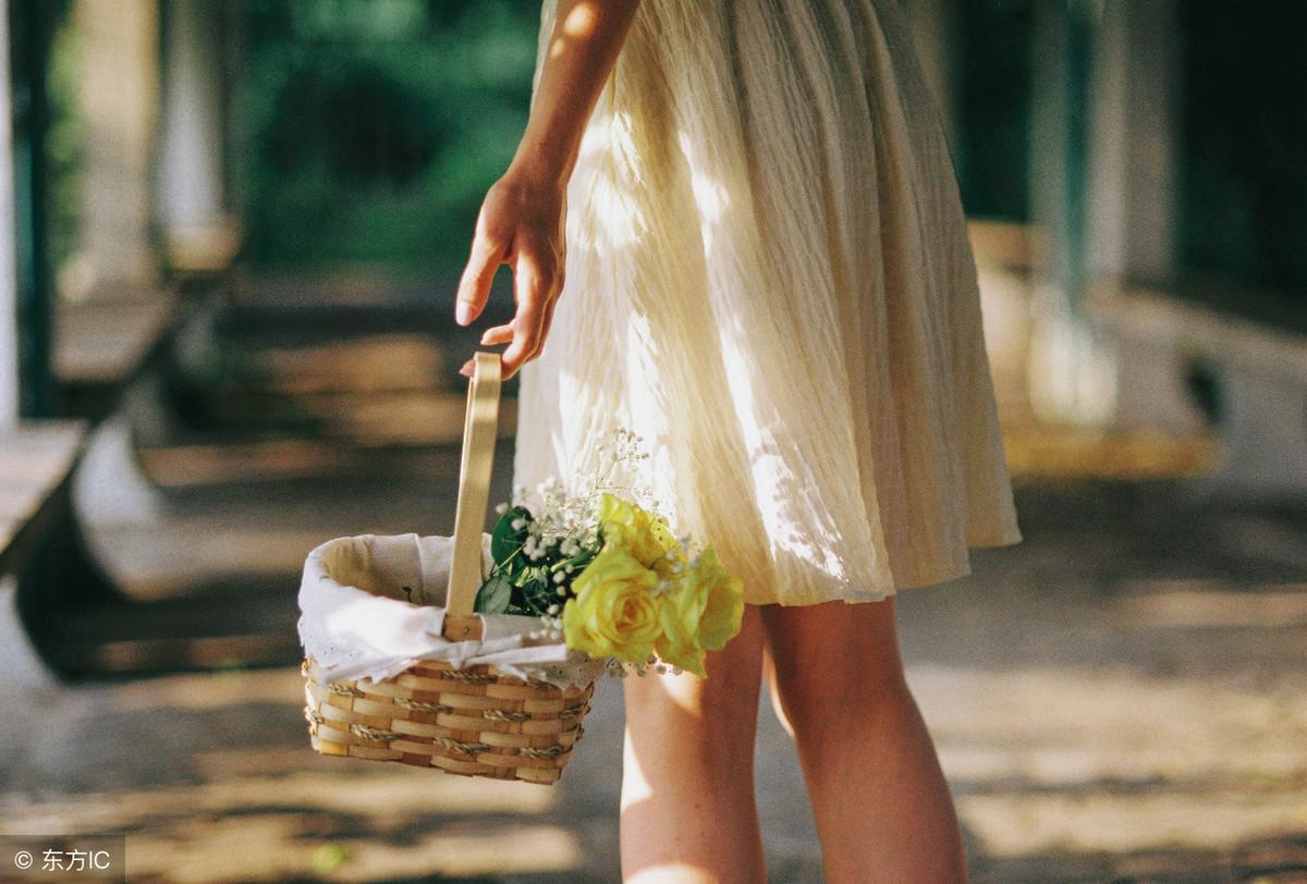 宋冬野最文艺的25句歌词，句句深情，让人感动(图3)