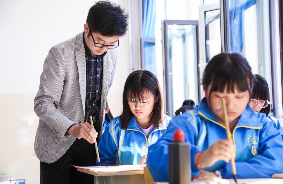 诗香润校园 红色传经典 | 诗词学会滨州市高级技工学校采风作品集萃(图7)