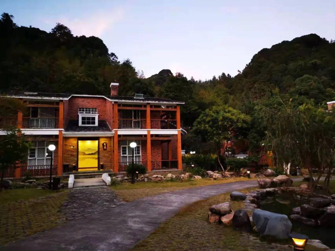 原创诗词-刘柏荣 | 卉木繁时天有序，丛芳怒放等春来（诗词21首）(图30)