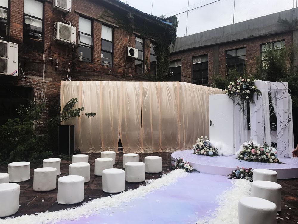 婚礼季来临！参加森系婚礼怎么穿？这样让你又精致又不喧宾夺主(图8)