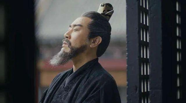 曹操最脍炙人口的10首诗，读来慷慨激昂，方显英雄本色(图1)