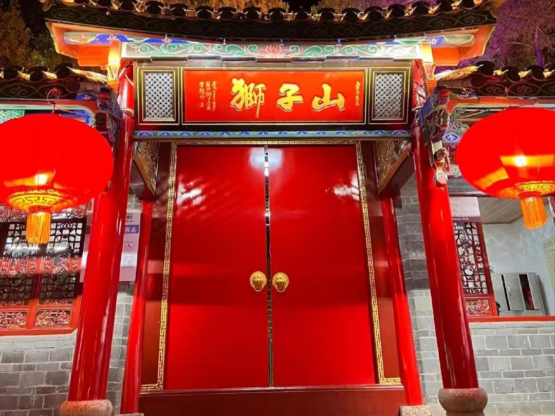 花海飘香：鲜花与壮美景色相映成趣(图3)