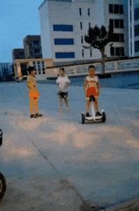 逛街时，她一推开我，原因令人捧腹大笑(图4)