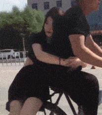 逛街时，她一推开我，原因令人捧腹大笑(图6)