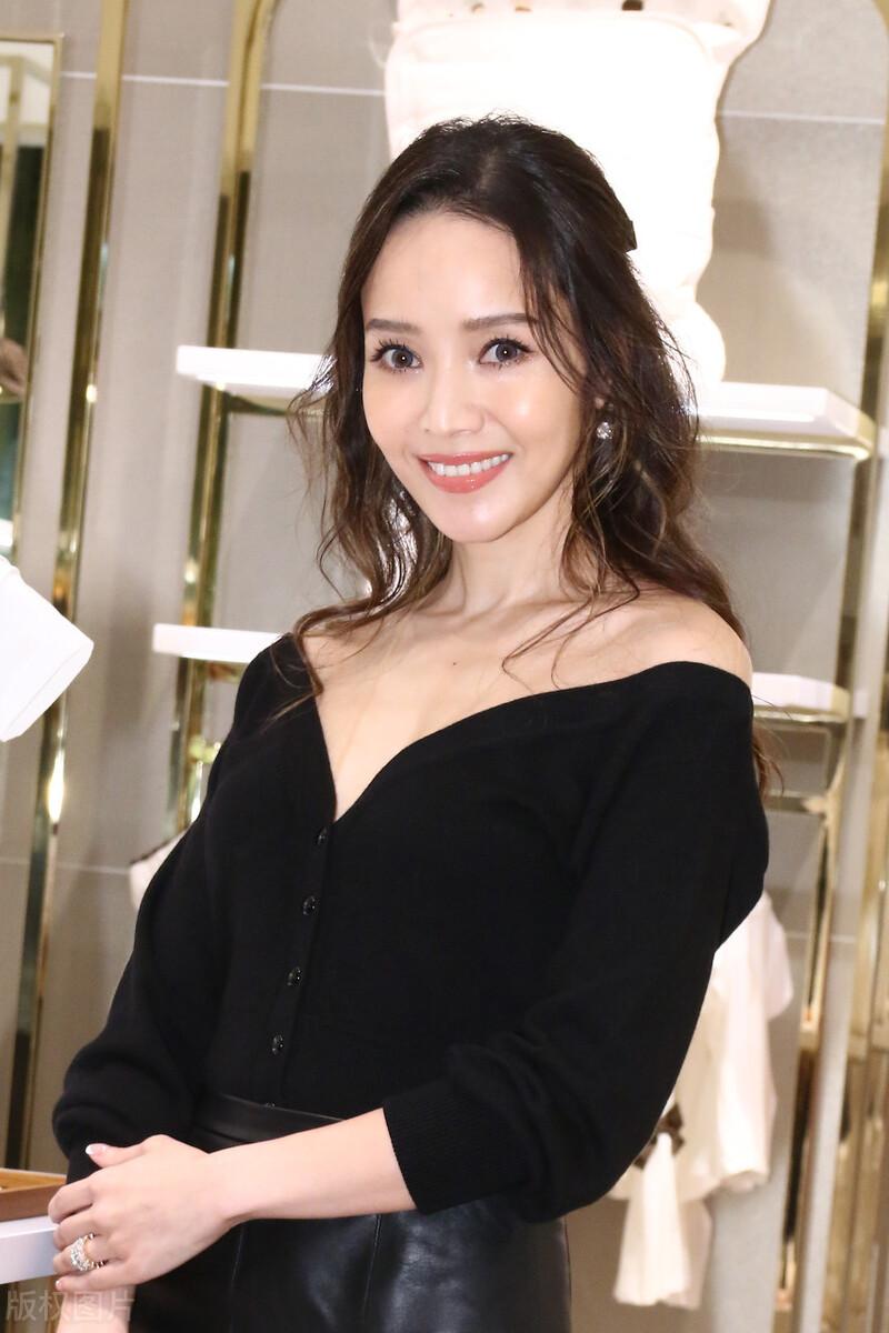 宝岛名媛故事：蔡氏姐妹为家族政商联姻，蒋氏兄弟一怒拔枪为红颜(图11)