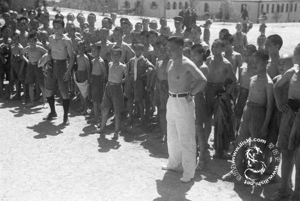 建丰同志在赣州当“村长”  安置教育抗战遗孤(图19)