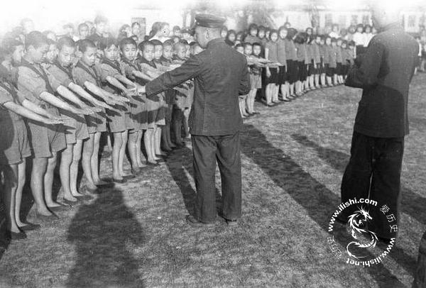 建丰同志在赣州当“村长”  安置教育抗战遗孤(图35)