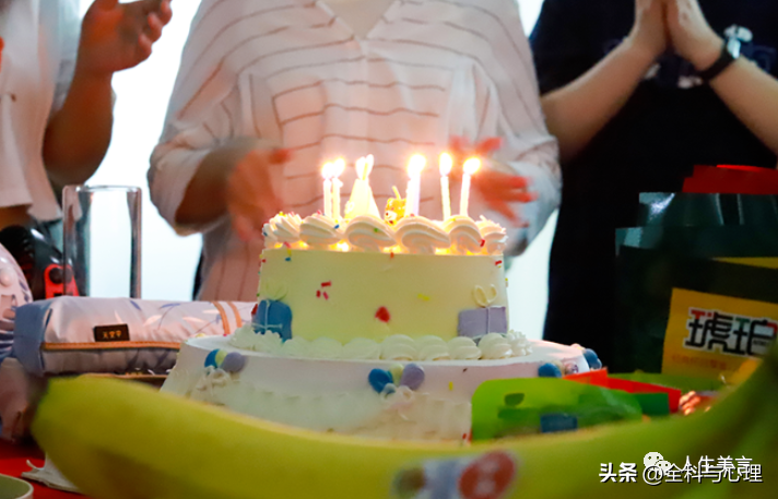 生日感言的简短句子，生日高质量文案短句(图5)