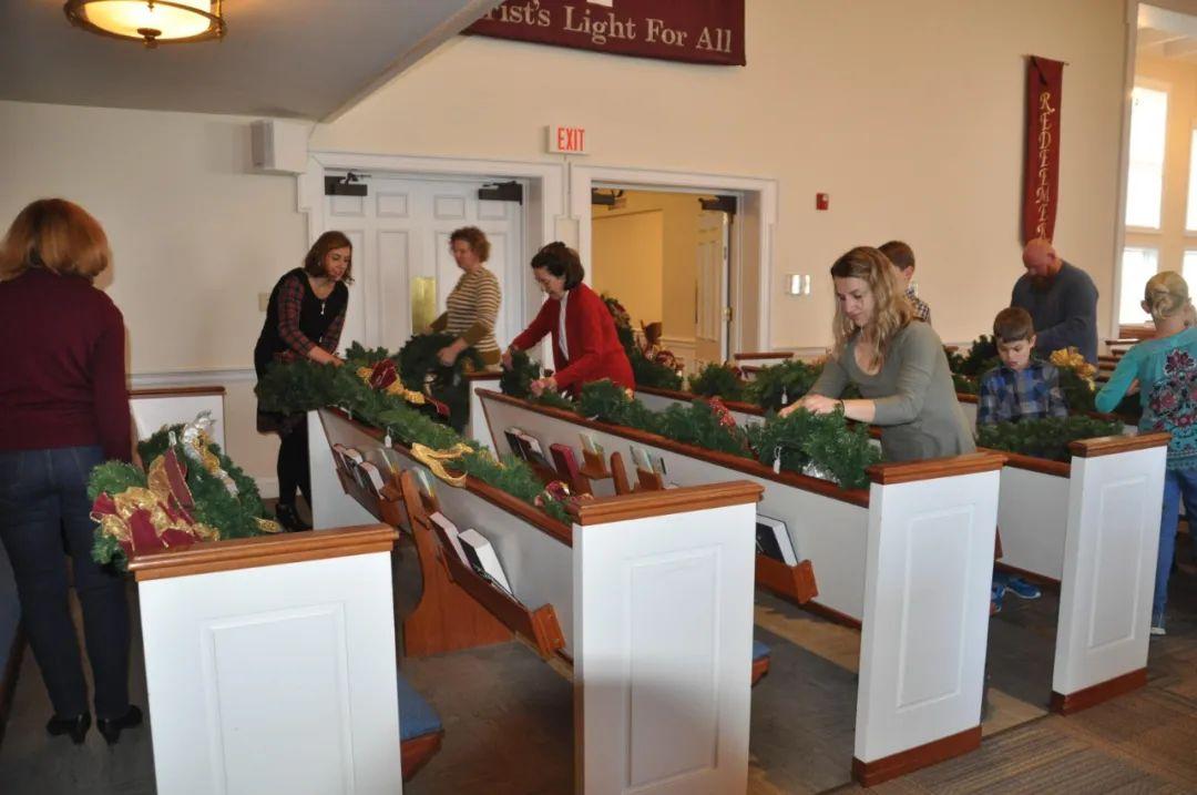 many hands make light work，众擎易举(图1)