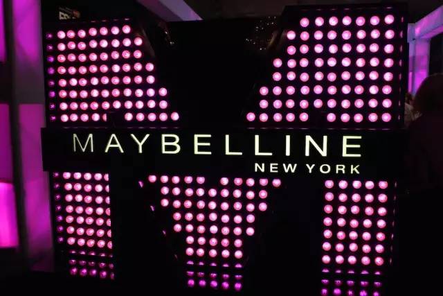 盘点那些让你拍案叫绝的广告语(图12) 盘点那些让你拍案叫绝的广告语(图12)