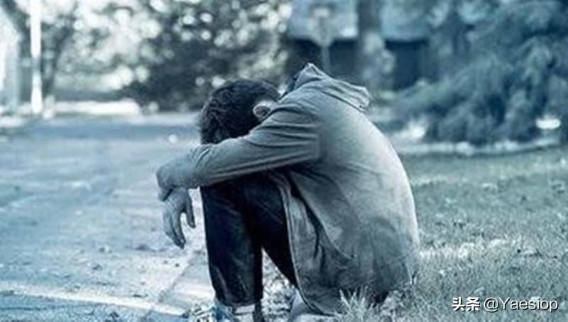 「每日一曲心灵随笔」最是悲伤，那一袭孤独的背影(图1)