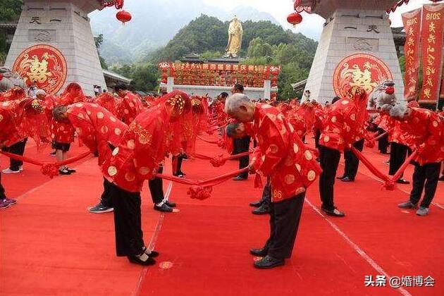 什么是金婚 父母金婚送些什么礼物呢？(图1)