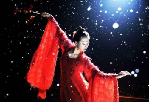 网络小说深情款款的6个名句，读起来回肠荡气，让书虫难以忘怀(图6)