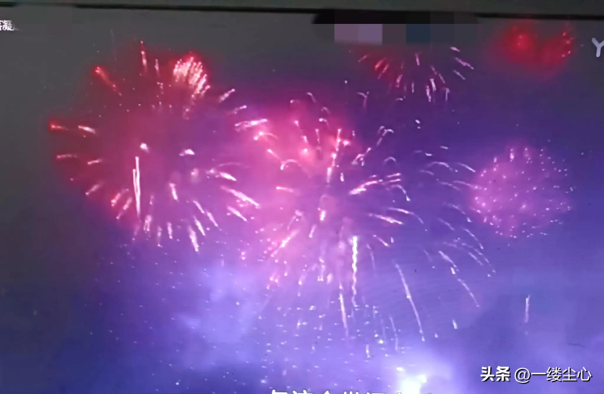 两个人的相处，最长情的告白莫过于：深情不及久伴，厚爱无需多言(图5)