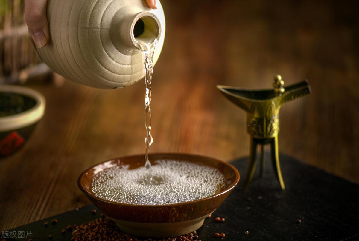 醉心人生，21句酒感悟人生的句子(图1)