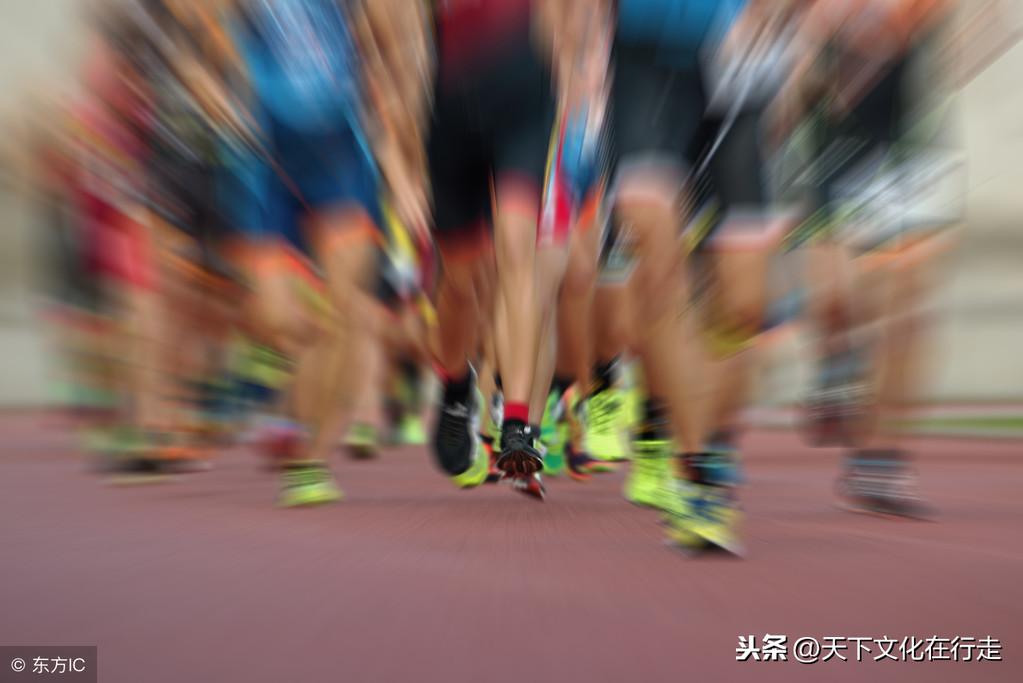 很社会的现实句子，简短走心，霸气侧漏，让人折服！(图20)