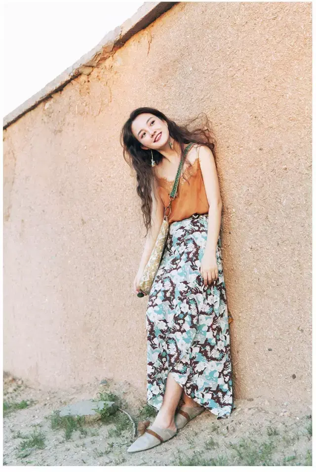 这家女装店的文案，看得我只想买买买(图1)